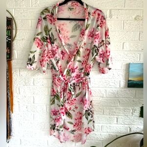 Show me your mumu Floral Robe one size fits all